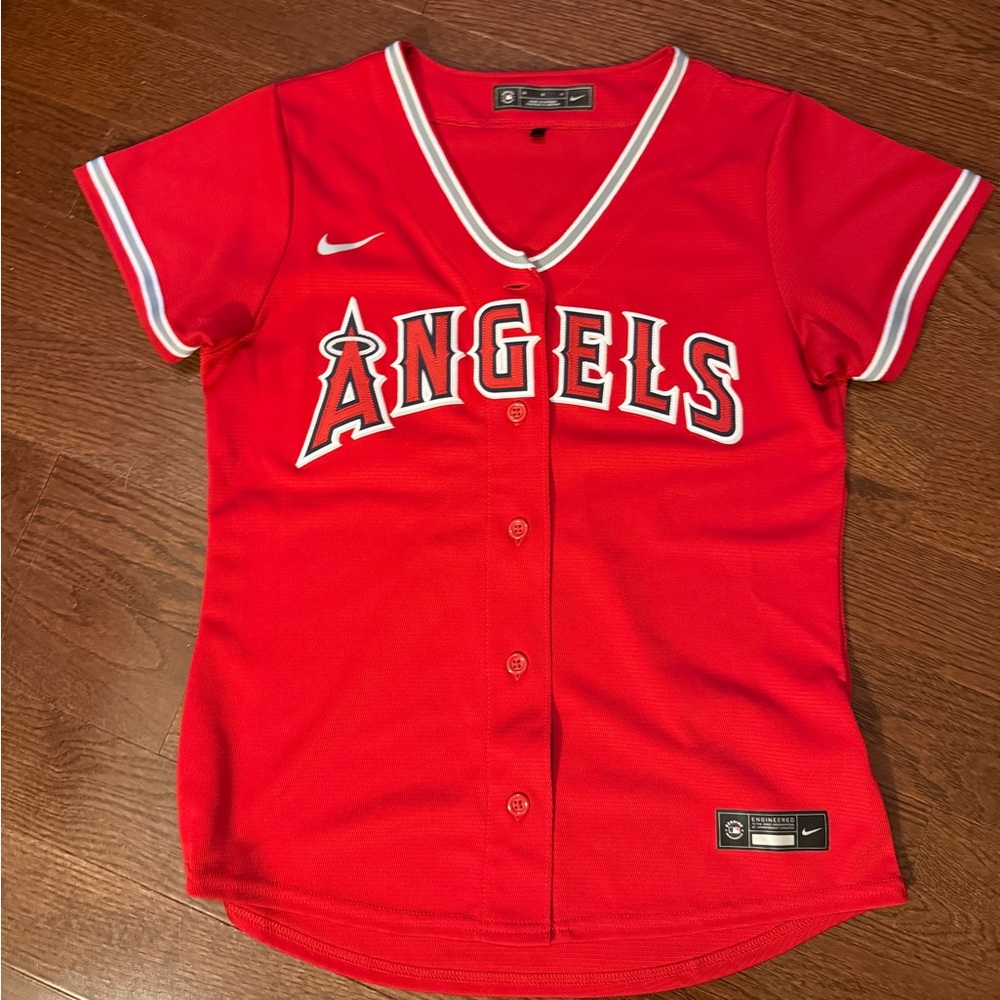 MLB Women’s Medium Angels Jersey.